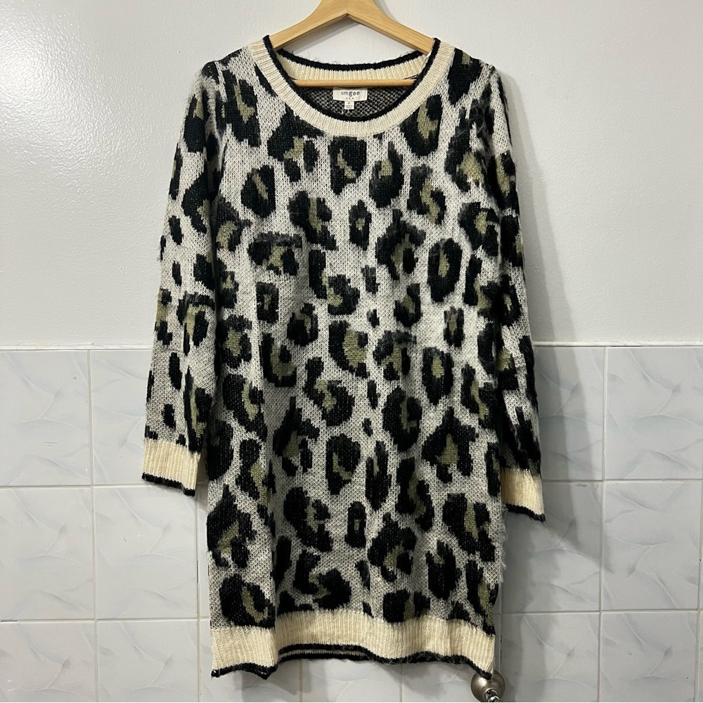 Umgee Leopard Print Fuzzy Mini Sweater Dress Size S Cozy Mobwife Party Evening